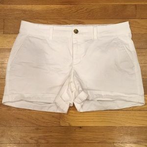 NWOT:  White old navy shorts